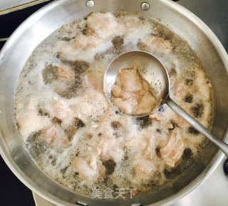 番茄牛腩乌冬面的做法步骤：2