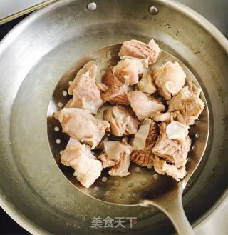 番茄牛腩乌冬面的做法步骤：3