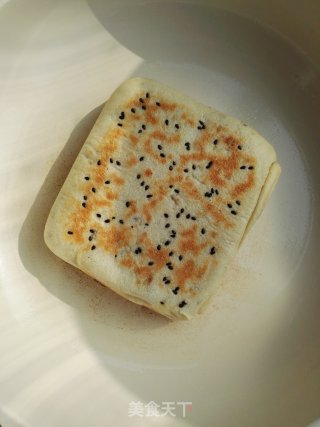 美味芝麻饼的做法步骤：13