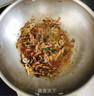 西芹炒肉丝的做法步骤：7