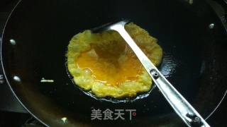 鸡蛋美食——小餐馆里的番茄炒蛋(特色海绵鸡蛋版)的做法步骤：5
