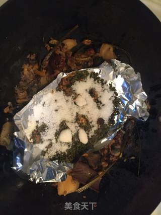 烟熏脊骨的做法步骤：4