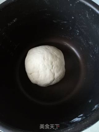 韭菜盒子的做法步骤：1