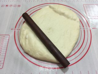 奶香面包卷的做法步骤：13