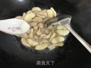 清炒菱角的做法步骤：6