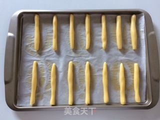 万圣节恐怖女巫手指的做法步骤：6