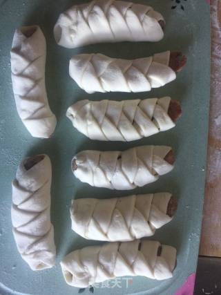香肠卷、肉包子的做法步骤：9