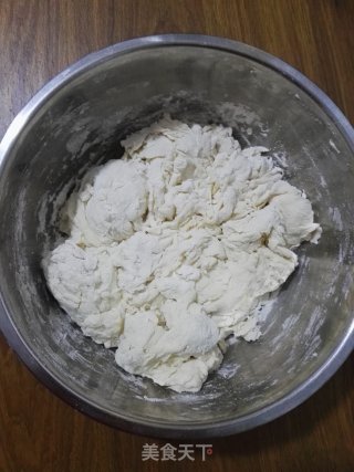牛奶椰蓉餐包的做法步骤：2