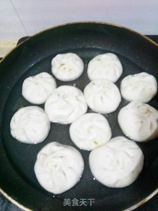 芹菜猪肉包子的做法步骤：9