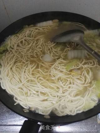 花蛤汤面的做法步骤：9