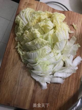家常白菜烧豆腐的做法步骤：1