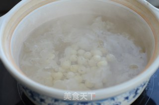 #秋季滋阴润肺#无花果银耳莲子羹的做法步骤：6