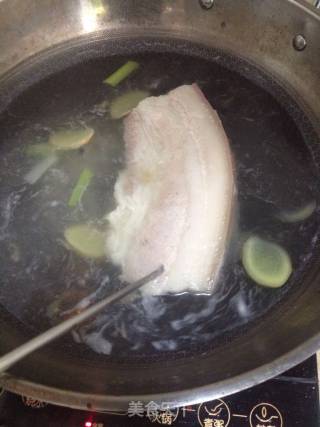 川味回锅肉的做法步骤：3