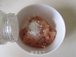 青椒杏鲍菇鸡丝的做法步骤：2