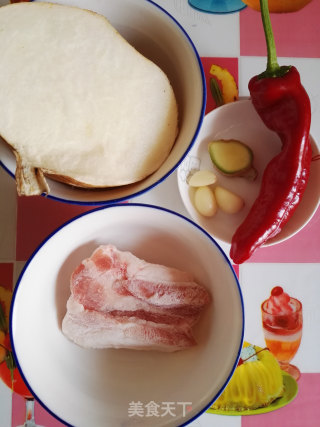 五花肉炒凉薯的做法步骤：1