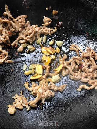 川式鱼香肉丝的做法步骤：6