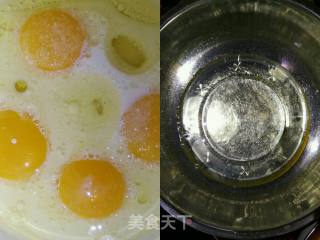 红丝绒奶油蛋糕卷的做法步骤：2