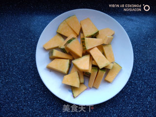 南瓜“鬼脸”沙拉——万圣节的热身早餐的做法步骤：3