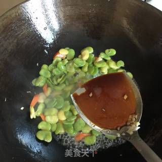 胡萝卜青椒炒蚕豆的做法步骤：7