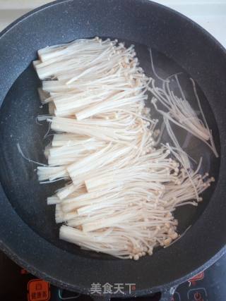 凉拌金针菇的做法步骤：1