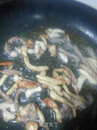 青椒毛豆肉丝的做法步骤：3