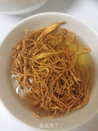 虫草山药排骨汤的做法步骤：5