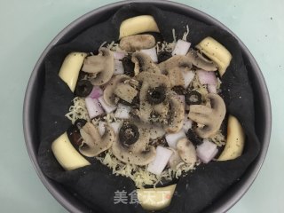 万圣节黑披萨的做法步骤：14
