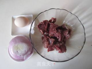 孜然牙签肉的做法步骤：1