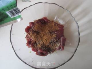 孜然牙签肉的做法步骤：4