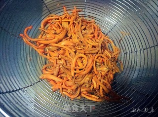 虫草花肉丝的做法步骤：4