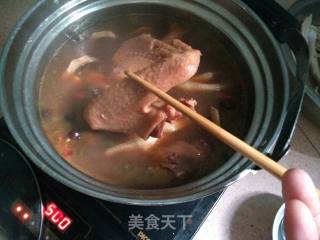 卤鸭翅的做法步骤：3