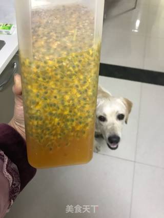 自制百香果汁的做法步骤：3