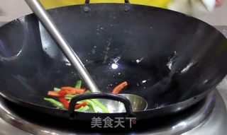 双椒肥肠的做法步骤：3
