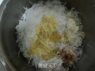 秋季滋阴润肺:萝卜丝馅饼的做法步骤：10
