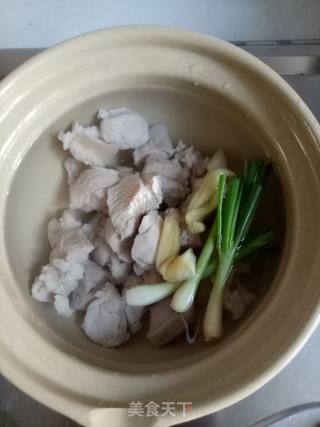 枸杞百合瘦肉汤的做法步骤：6