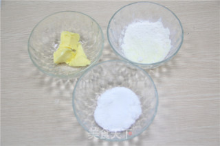 萌哒哒龙猫泡芙的做法步骤：1
