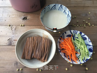 Me制豆浆实验室- 豆浆冷面的做法步骤：2