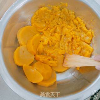 简单又好吃的黄金南瓜饼的做法步骤：3