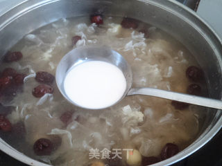 红枣银耳莲子羹的做法步骤：9