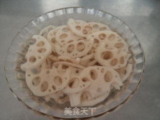 炒莲藕的做法步骤：2