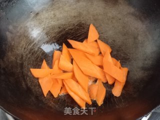 炒莲藕的做法步骤：4