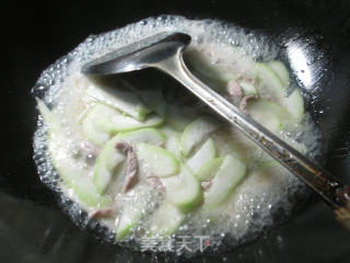 瘦肉丝绿豆芽炒夜开花的做法步骤：6