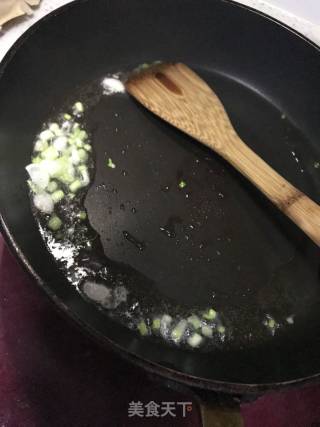 西葫芦胡萝卜蛋炒饭的做法步骤：3