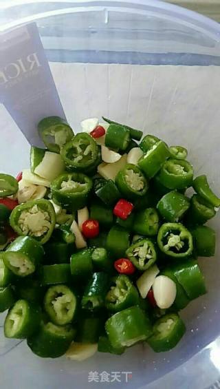 家常腌制酱油辣椒的做法步骤：3