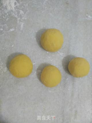 松软又好吃的南瓜馒头做法的做法步骤：5