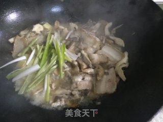 蘑菇炒肉的做法步骤：8