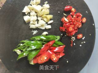 小炒双菇的做法步骤：2