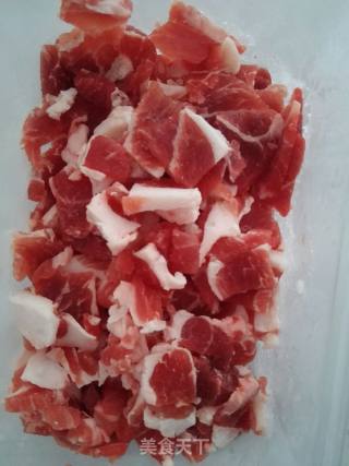辣椒炒肉的做法步骤：1