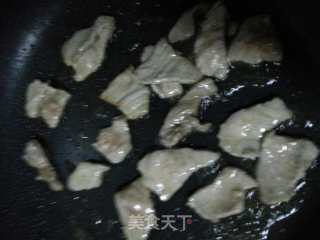 白菜杆炒肉片的做法步骤：3
