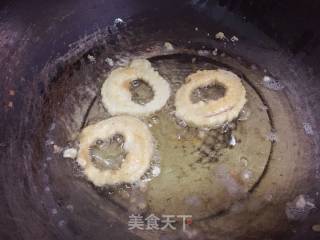 简易版炸洋葱圈的做法步骤：4